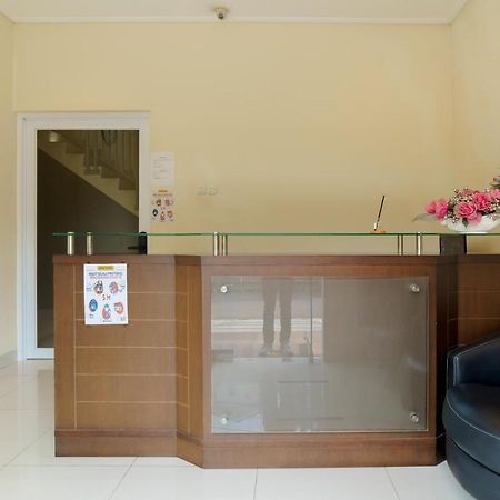 Dago Suites Syariah Cikarang RedPartner Bekasi Luaran gambar