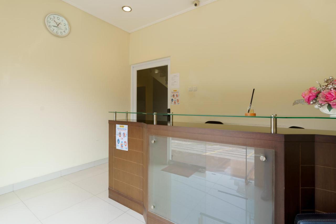 Dago Suites Syariah Cikarang RedPartner Bekasi Luaran gambar