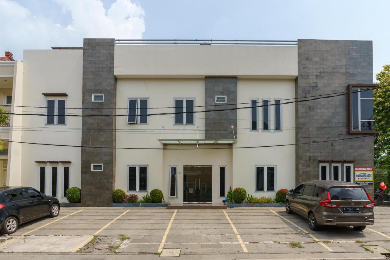 Dago Suites Syariah Cikarang RedPartner Bekasi Luaran gambar